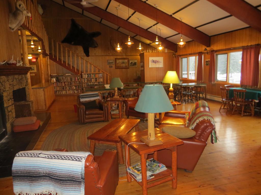 Black Cat Guest Ranch Brule Mines Eksteriør billede